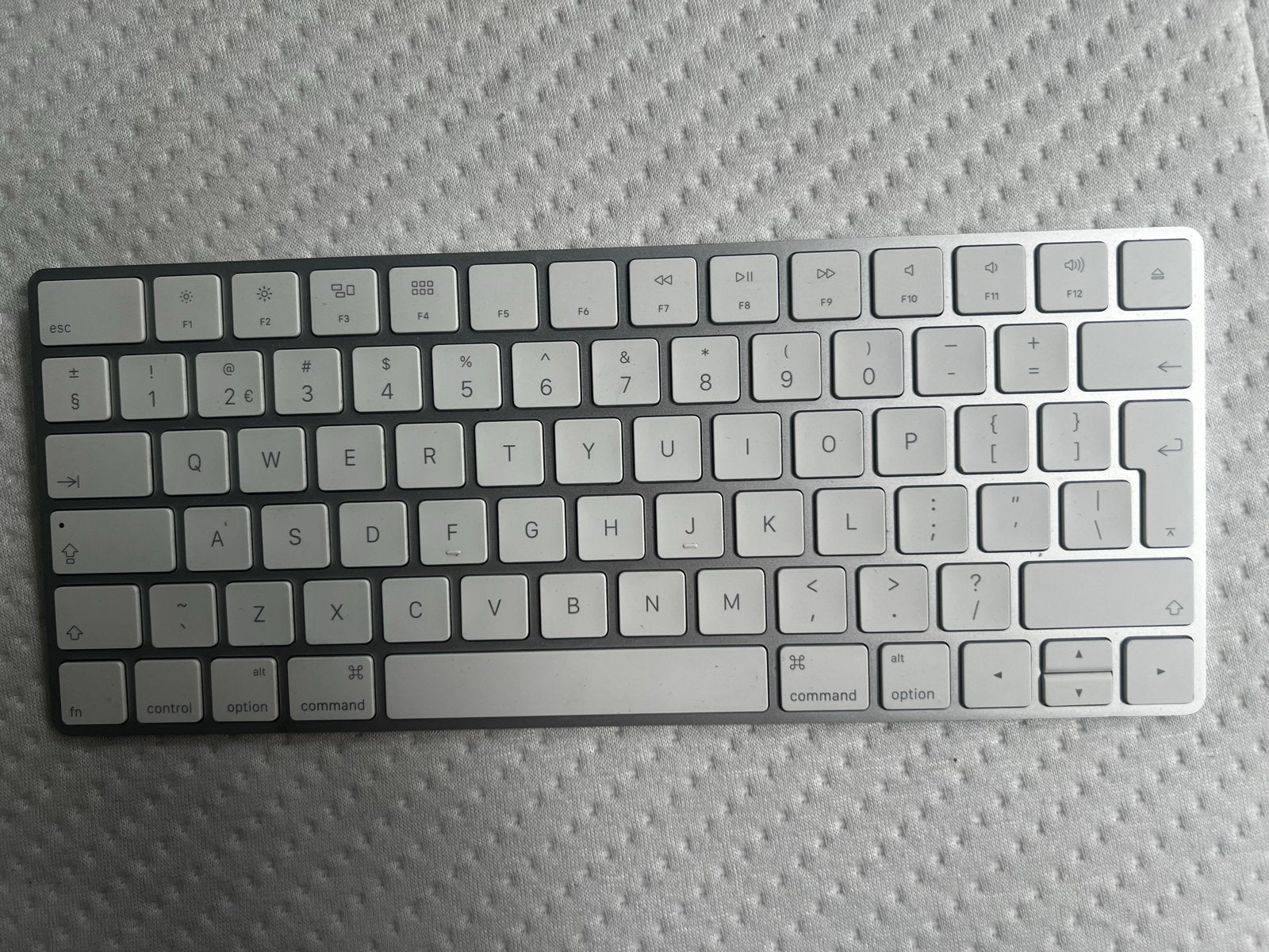 Apple Magic Keyboard - Zo goed als nieuw, Computers en Software, Ophalen of Verzenden, Zo goed als nieuw, Draadloos, Qwerty