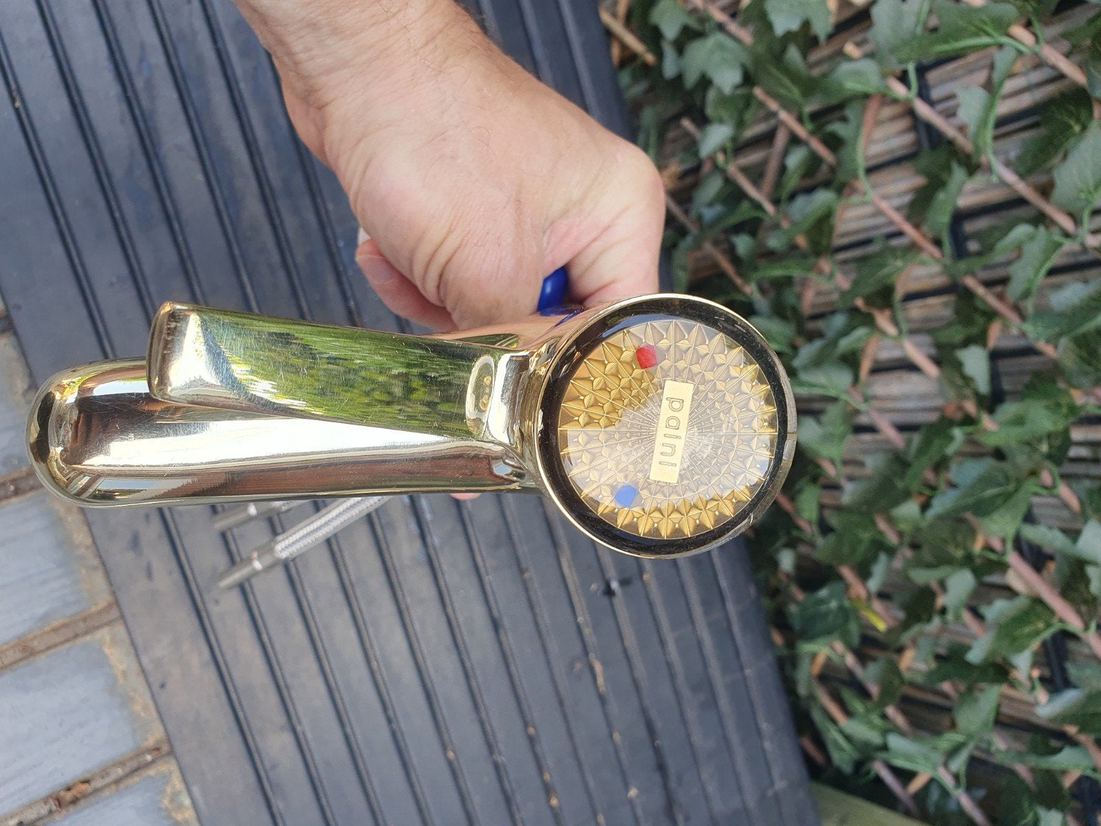 1 Handskraan kleur goud, Ophalen, Gebruikt