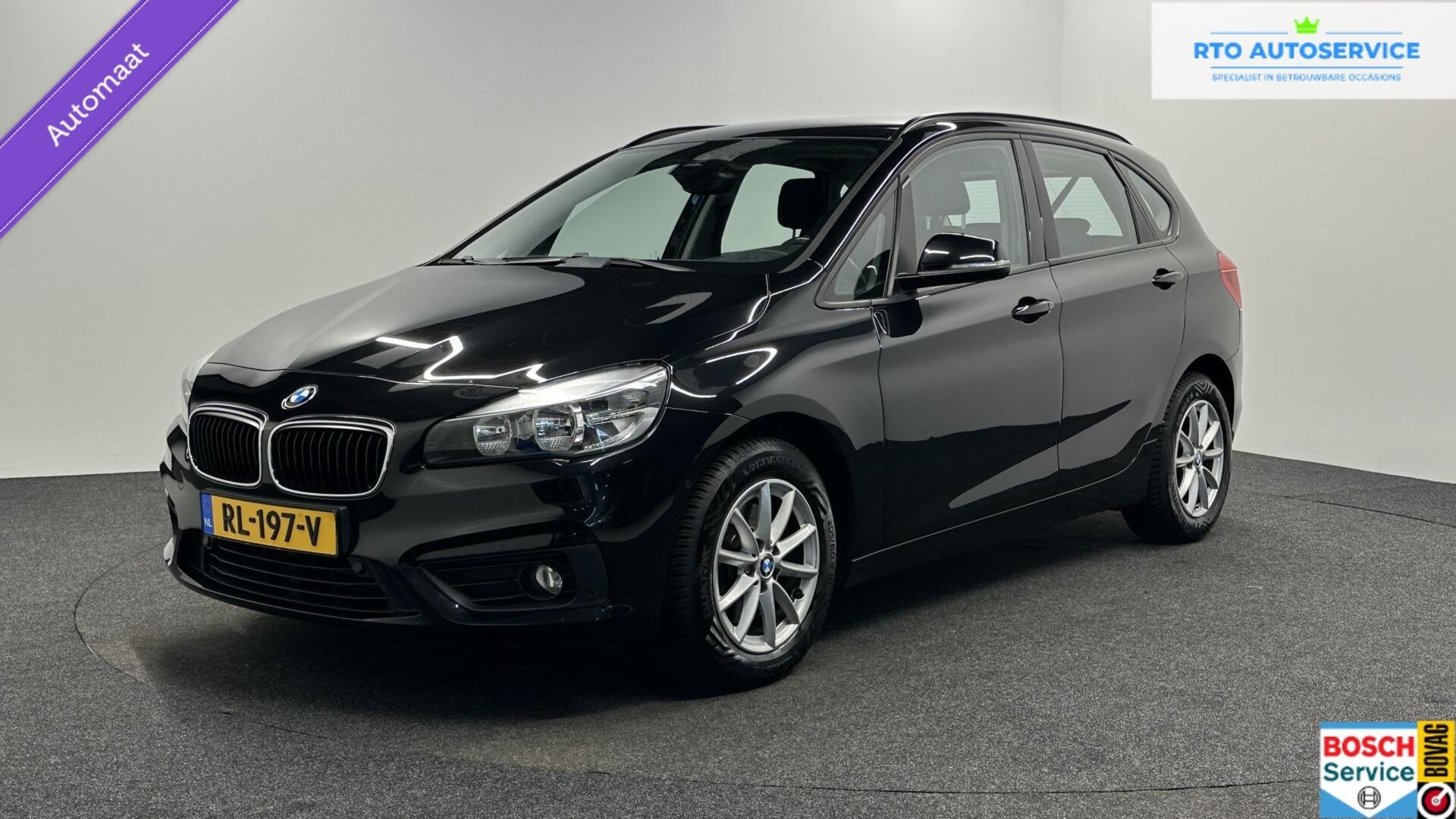 BMW 2-serie Active Tourer 218i Luxury AUTOMAAT CRUISE, Auto's, Gebruikt, Euro 6, Met garantie (alle), Zwart
