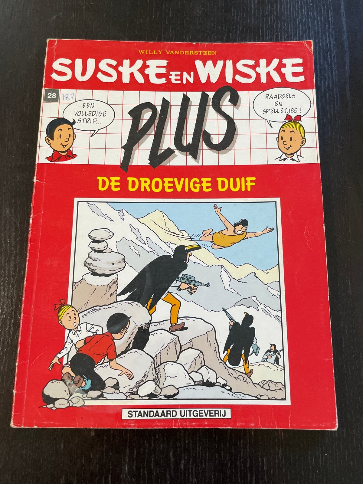 Suske en Wiske Plus - De Droevige Duif (nr. 28), Eén stripboek, Ophalen of Verzenden, Gelezen