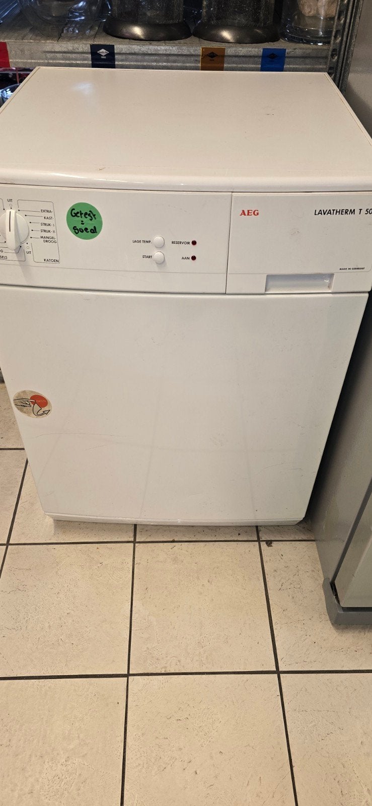 Aeg condensdroger met garantie, Ophalen, 6 tot 8 kg, Gebruikt, 85 tot 90 cm