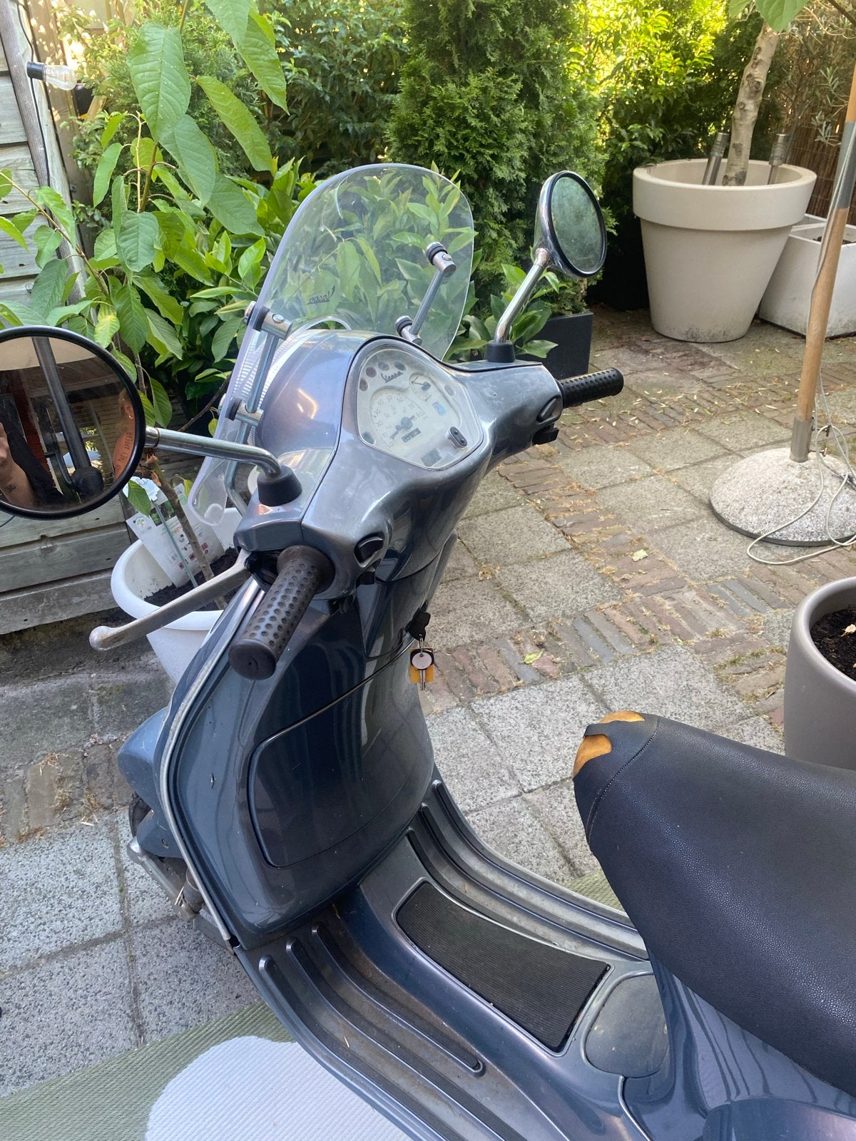 Vespa PIAGGIO Motor: 4-takt benzinemotor (50 cc), Fietsen en Brommers, Ophalen, Gebruikt, Maximaal 45 km/u, Benzine
