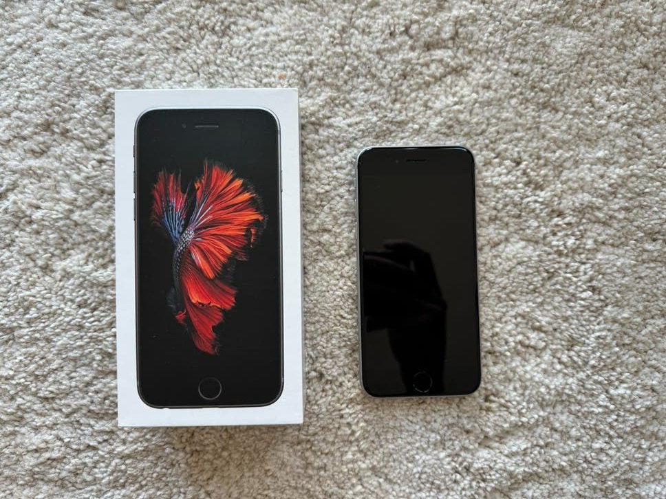 Apple iPhone 6S 16GB Zilver, Telecommunicatie, Mobiele telefoons | Apple iPhone, Ophalen of Verzenden, Zo goed als nieuw, Zonder simlock