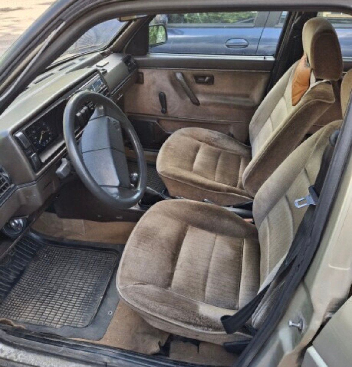 Bruin GL-interieur VW mk2 gezocht, Ophalen, Gebruikt, Volkswagen