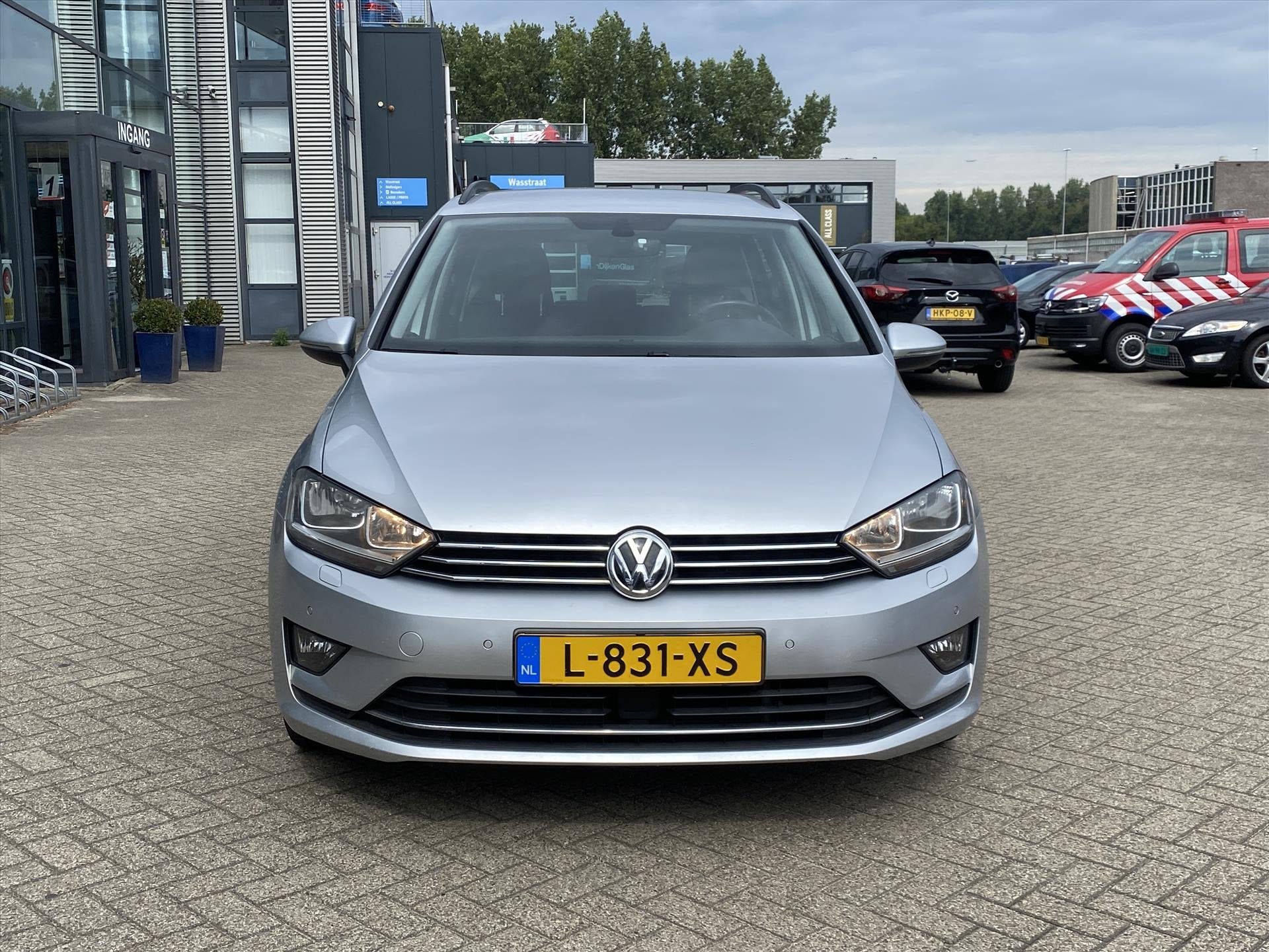 VOLKSWAGEN Golf Sportsvan 1.2 TSI 110PK Business Edition, Stof, Gebruikt, 4 cilinders, Met garantie (alle)