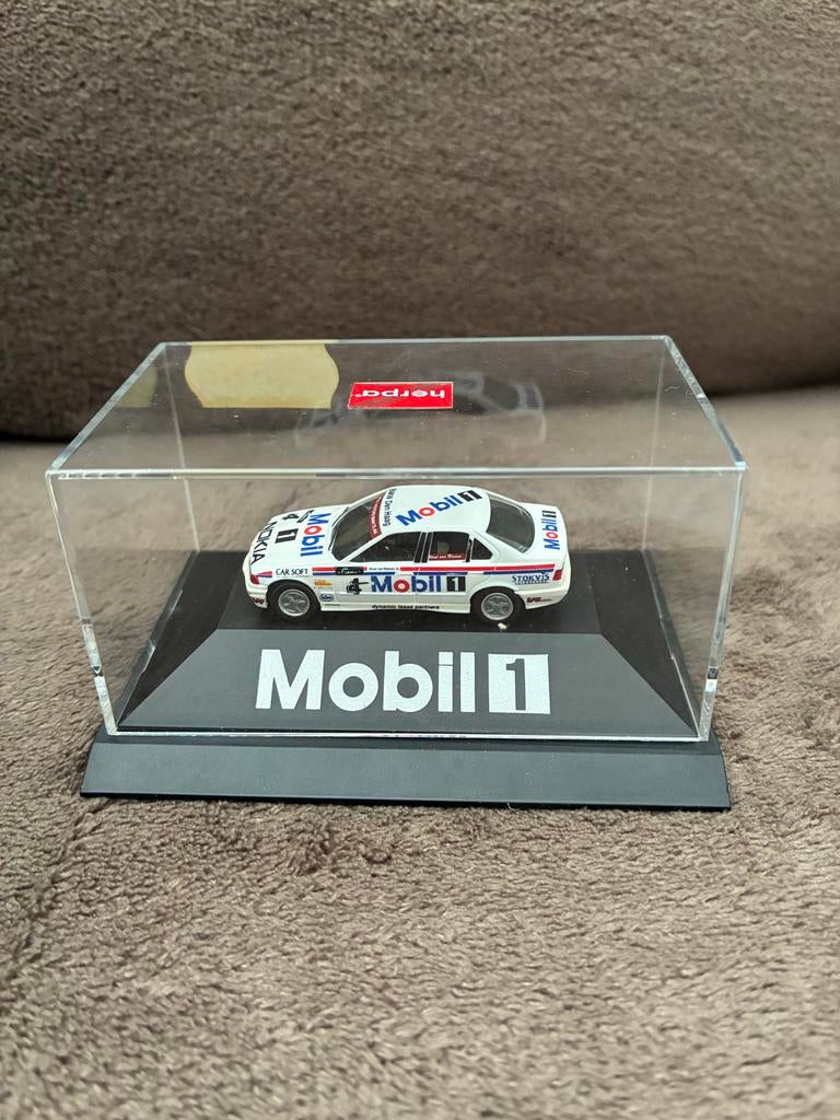 Herpa Modelauto 1:87 - Mobil 1 Raceauto, Verzenden, Zo goed als nieuw, Auto, Herpa