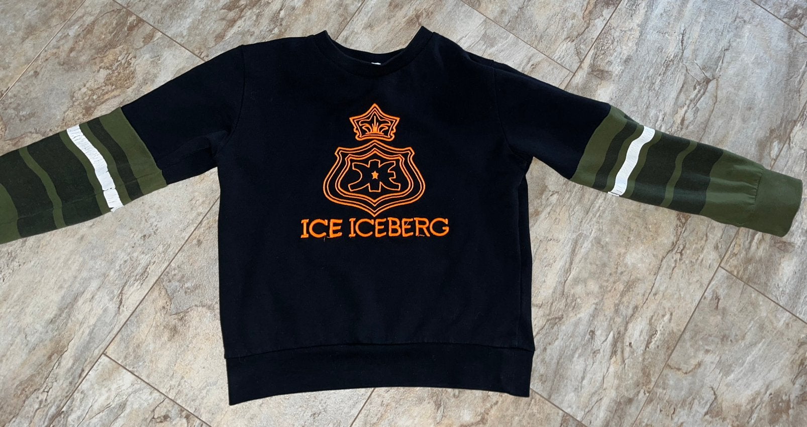 Trui maat 116, Ophalen of Verzenden, Zo goed als nieuw, Jongen, Trui of Vest
