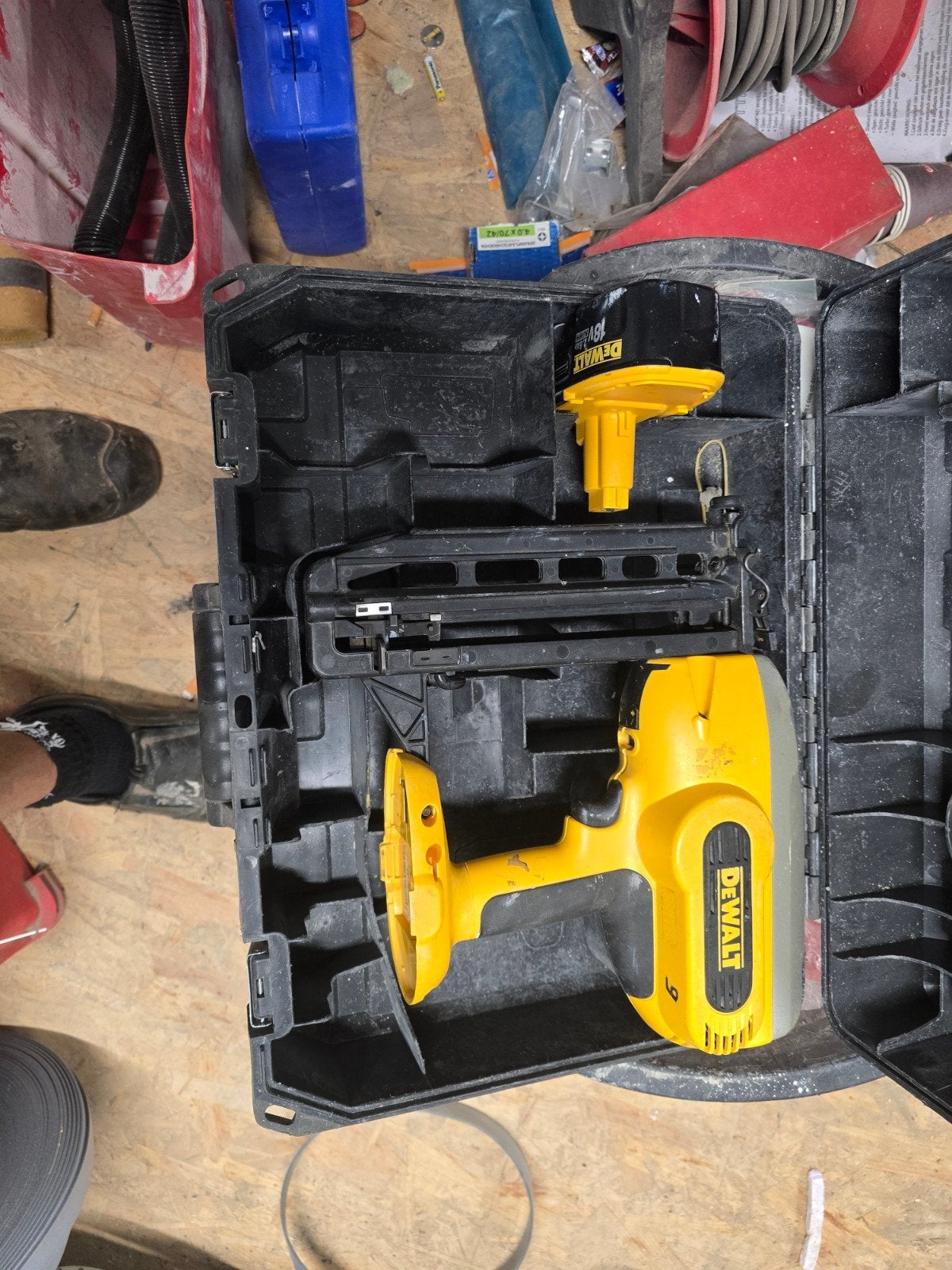 DeWalt Accu Tacker DC616 - Weinig gebruikt