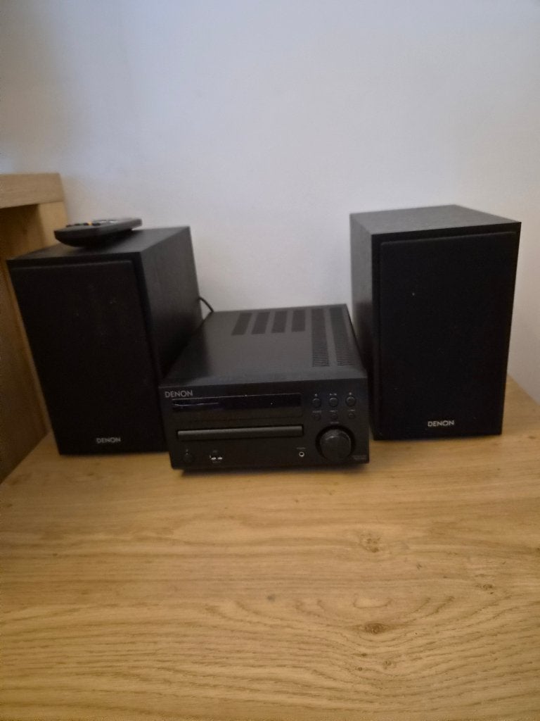 Denon stereo radio CD