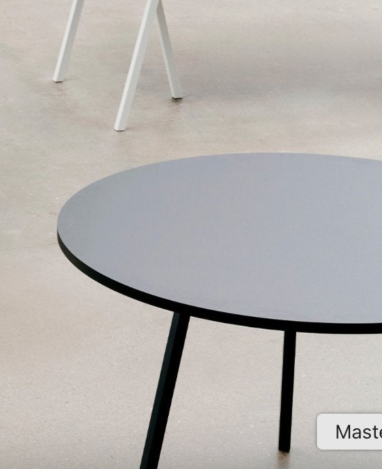 HAY Loop stand round tafel 120 cm Zwart | Van €979, nu, 100 tot 150 cm, Nieuw, HAY, HAY