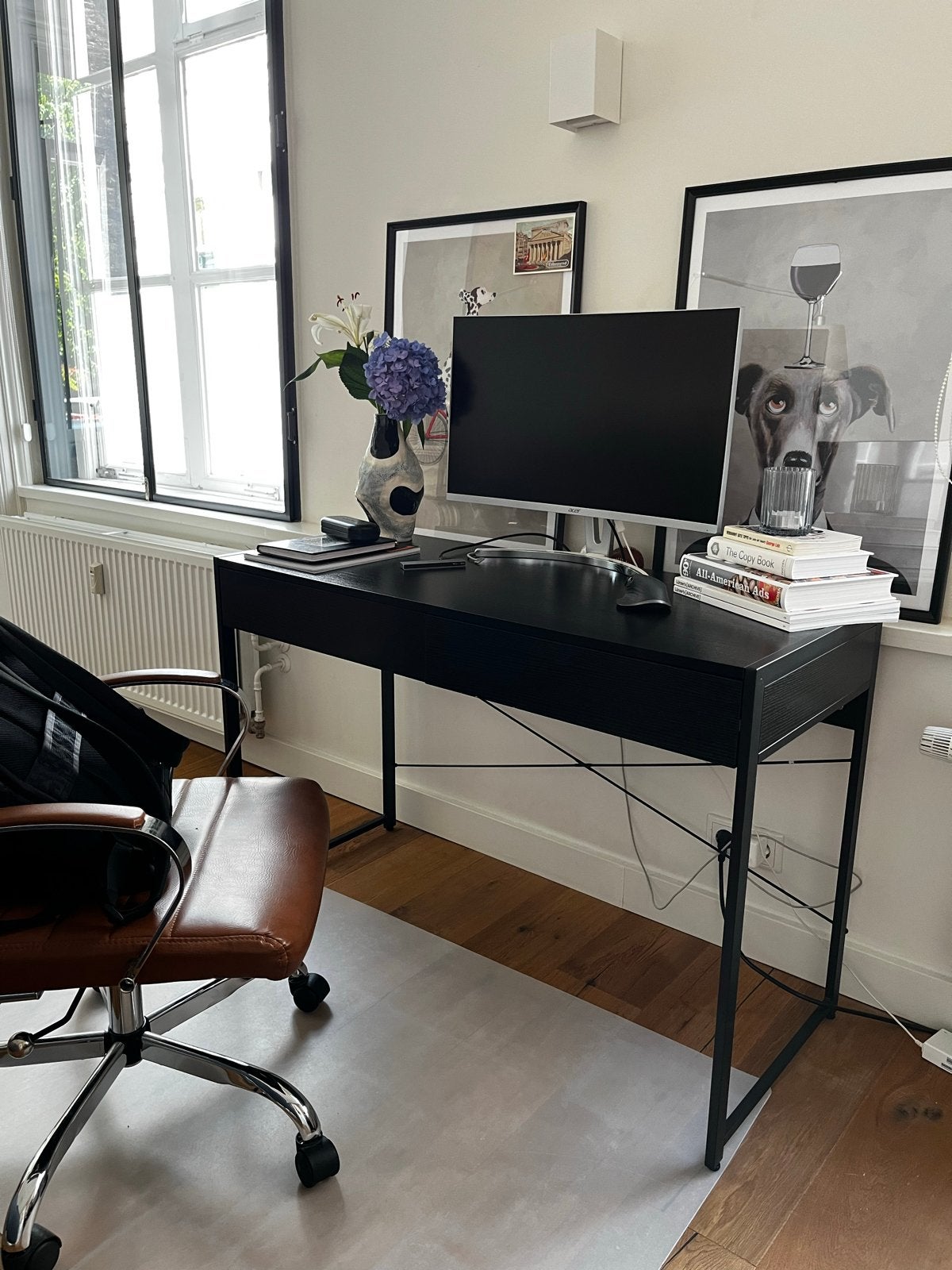 Compact Black Industrial-Style Desk️ Available until 30.09, Huis en Inrichting, Ophalen, Zo goed als nieuw, Computerbureau