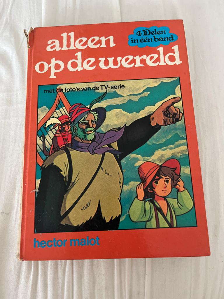 Alleen op de wereld - 4 boeken in 1 (TV serie), Ophalen of Verzenden, Gelezen, Fictie
