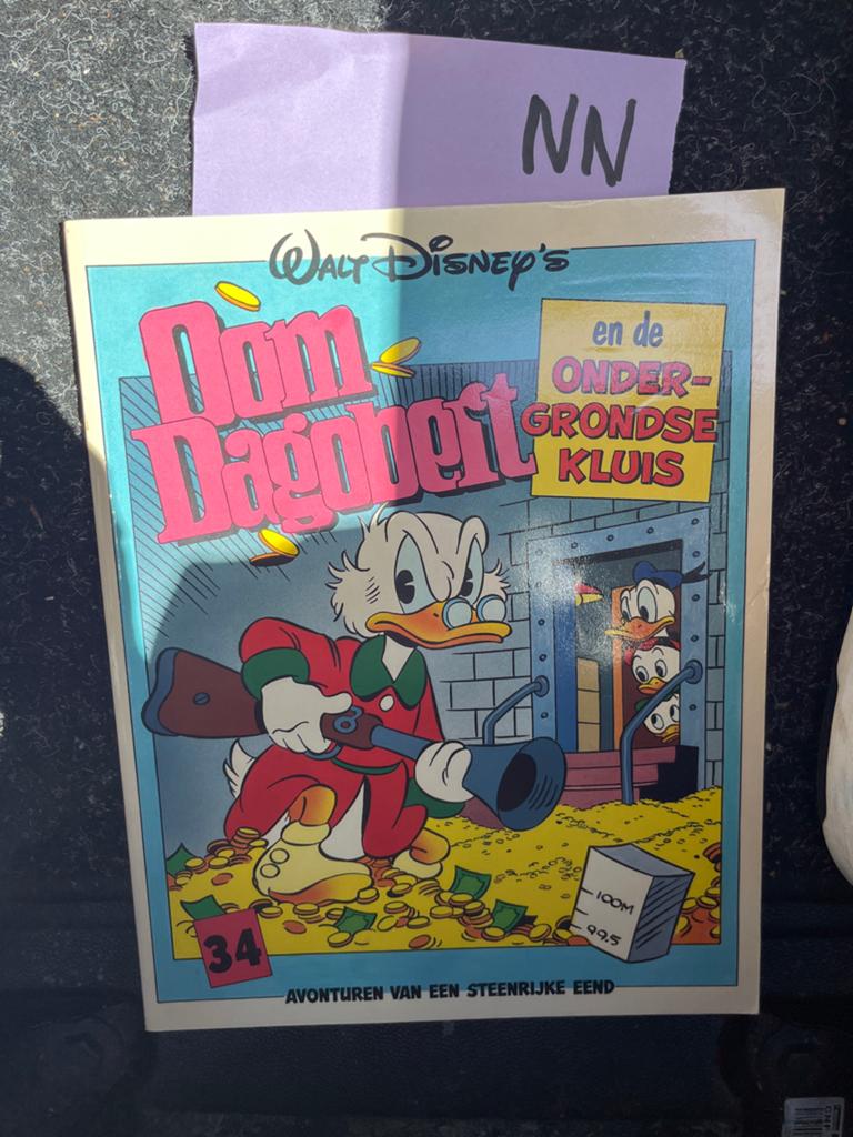 Donald Duck: Oom Dagobert en de Ondergrondse Kluis, Eén stripboek, Ophalen of Verzenden, Zo goed als nieuw