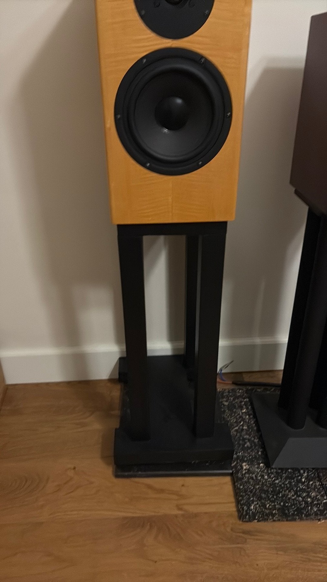 Sound Anchor stands (diy) Totem Mani 2, Overige typen, Zo goed als nieuw, Minder dan 60 watt, Ophalen