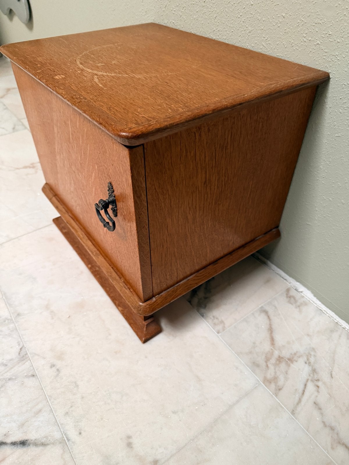 Vintage kastje jaren '30 stijl - nachtkastje/bijzettafel, Ophalen