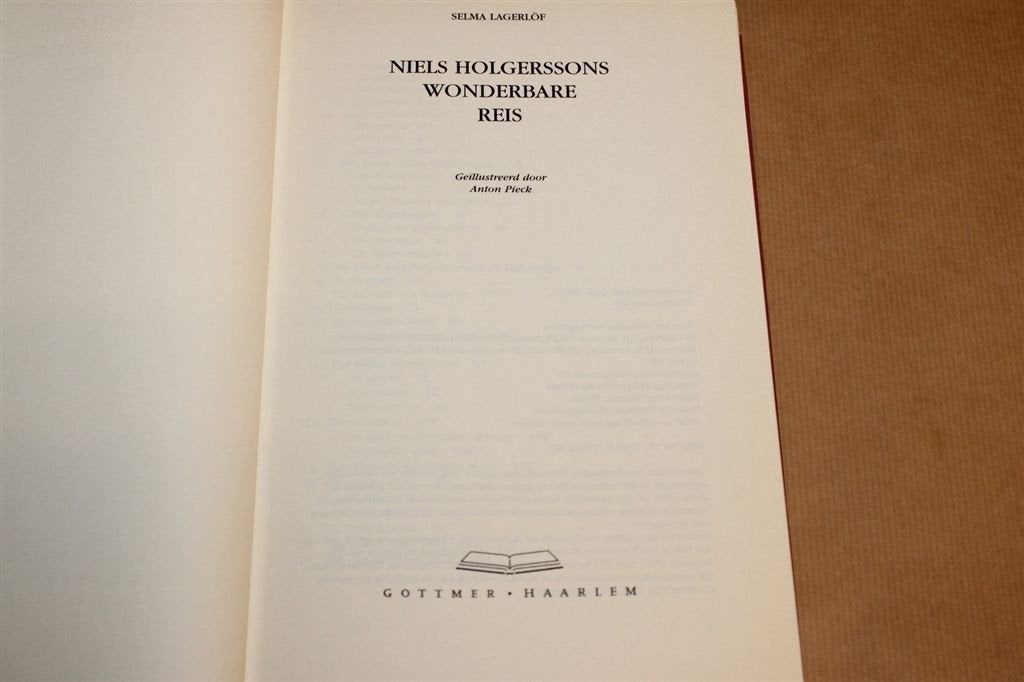 Niels Holgersson — Lagerlöf, Kleurplaten Anton Pieck 2000, Boeken, Ophalen of Verzenden, Gelezen
