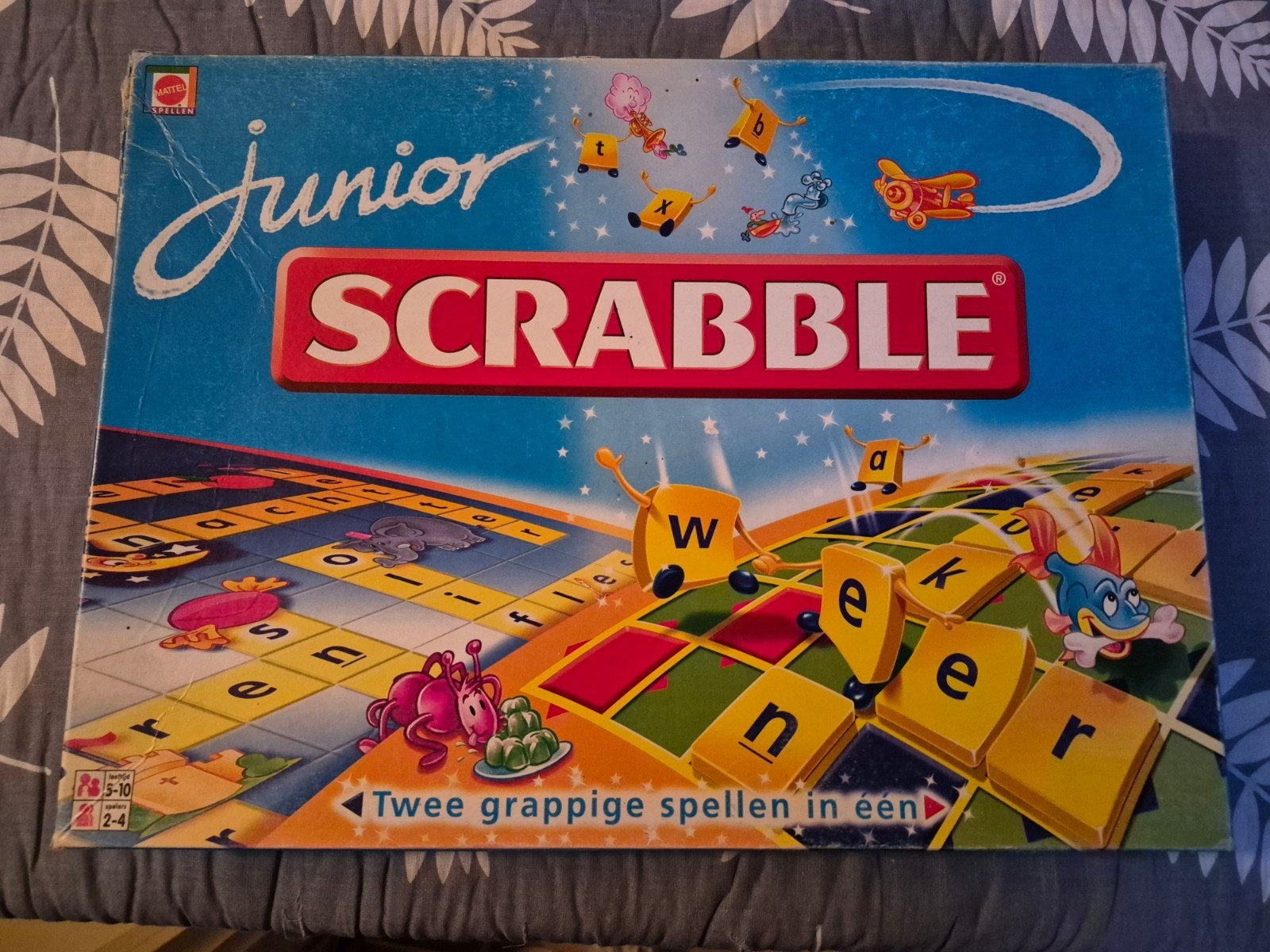 Junior scrabble 2 in één vakantie-idee?, Hobby en Vrije tijd, Gezelschapsspellen | Bordspellen, Ophalen of Verzenden, Zo goed als nieuw