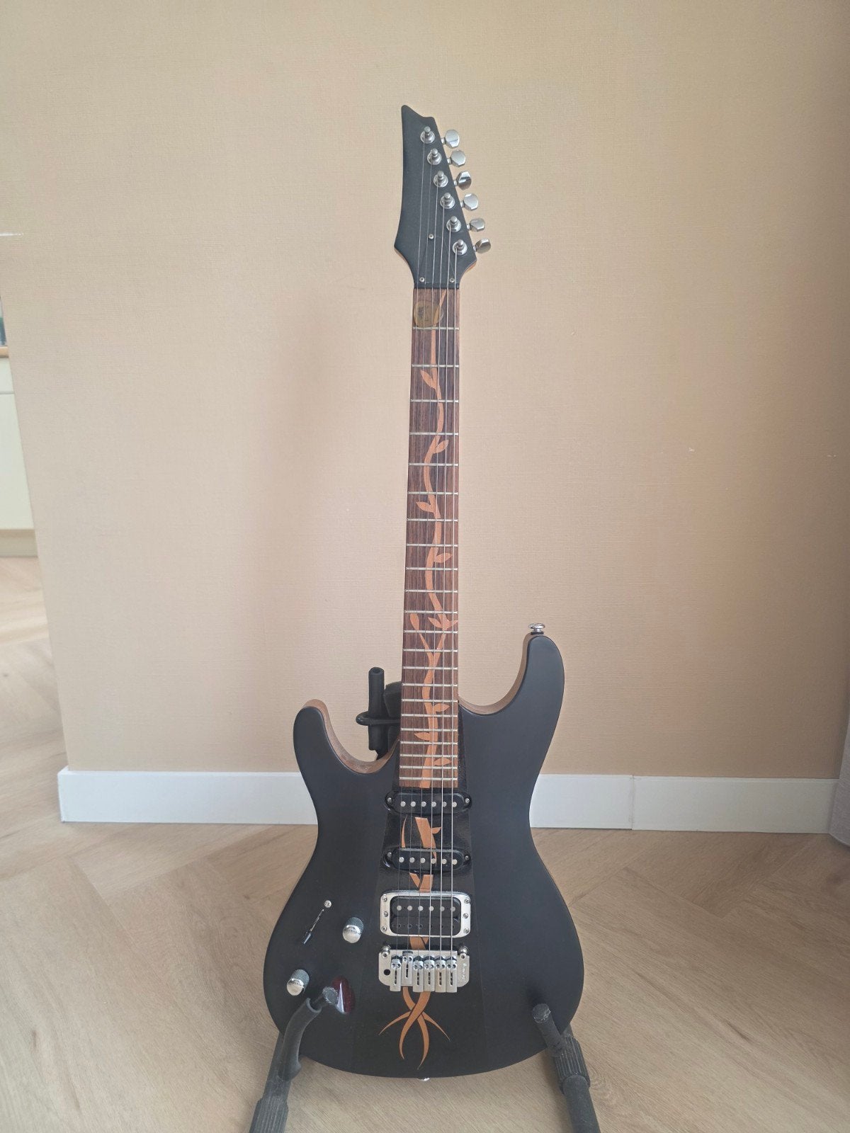 Ibanez sa260 linkshandige gitaar, Muziek en Instrumenten, Ophalen, Zo goed als nieuw, Solid body, Ibanez