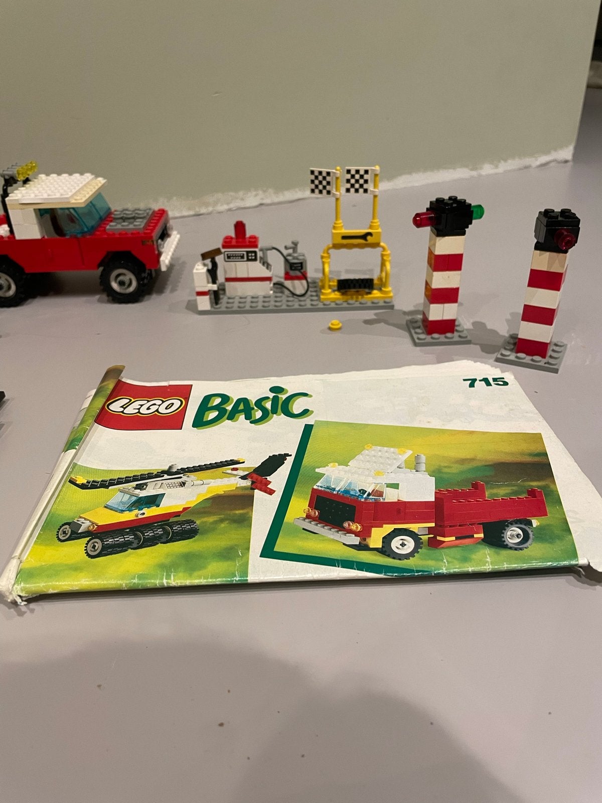 LEGO Basic 715 met handleiding en diverse voertuigen, Gebruikt, Lego, Ophalen of Verzenden, Compleet