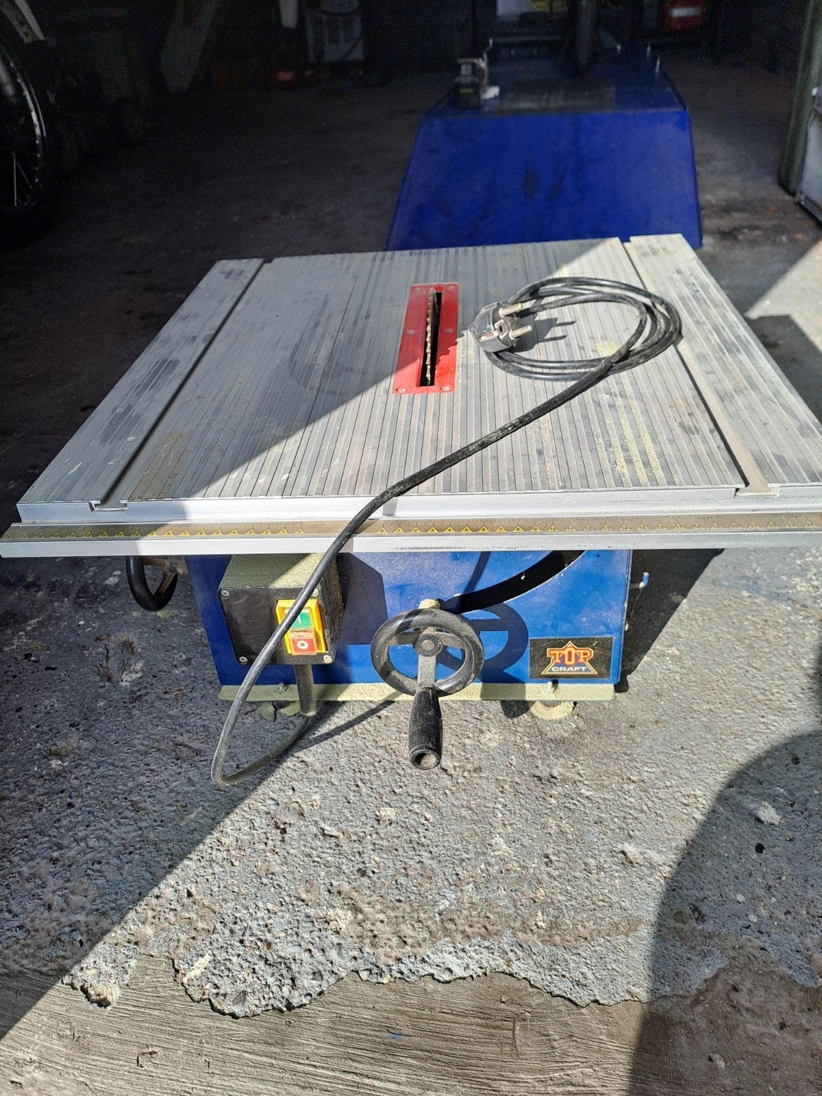 klein zaagtafeltje, Ophalen, Minder dan 600 watt, Figuurzaag, 30 tot 70 mm