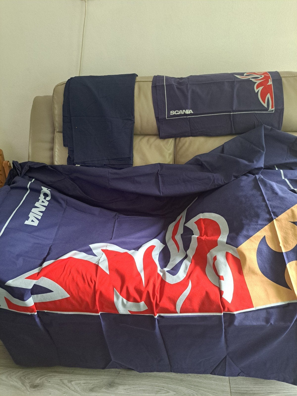 scania dekbed over trek complete, Ophalen, 180 cm of meer, 70 tot 85 cm