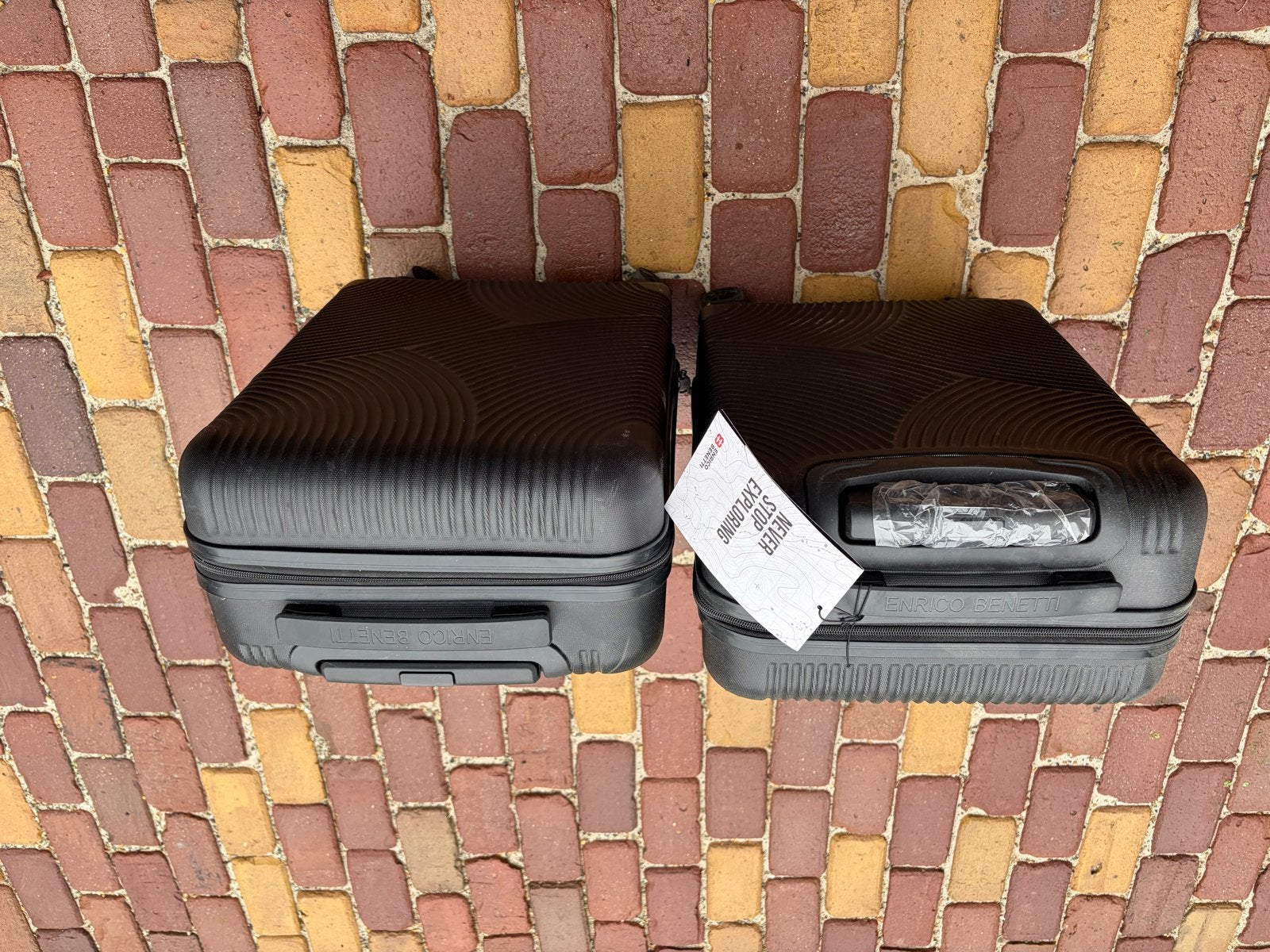 Nieuwe Benetton Handbagage Koffers - Set van 2, Ophalen, Hard kunststof, Nieuw, Minder dan 50 cm