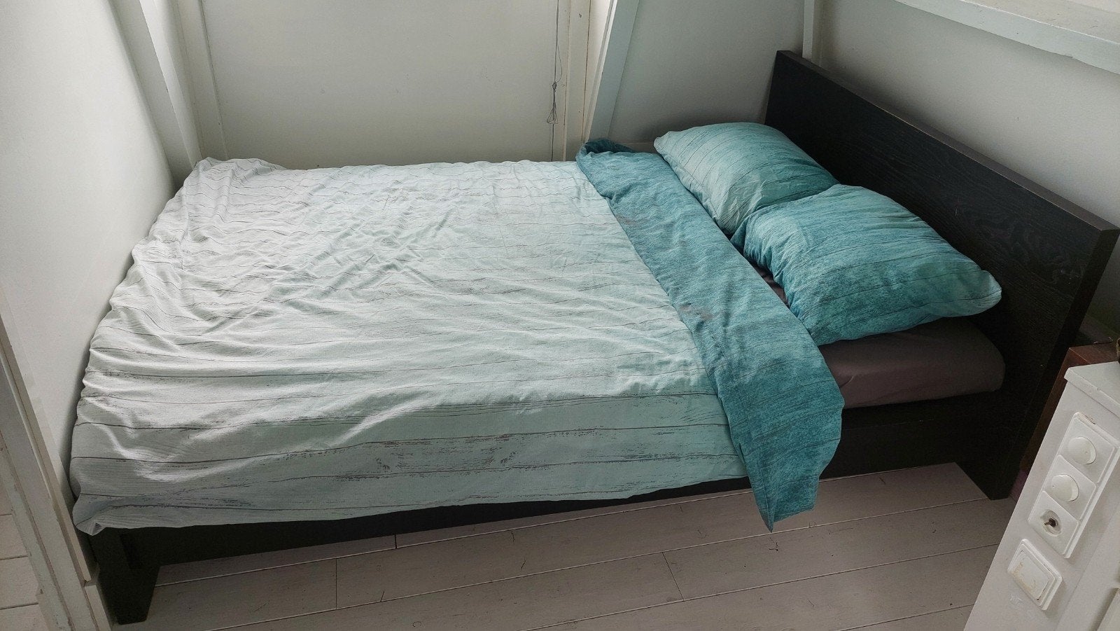 IKEA Malm bed 140x200 met lattenbodem (matras optioneel), Ophalen, Gebruikt, Zwart, Tweepersoons