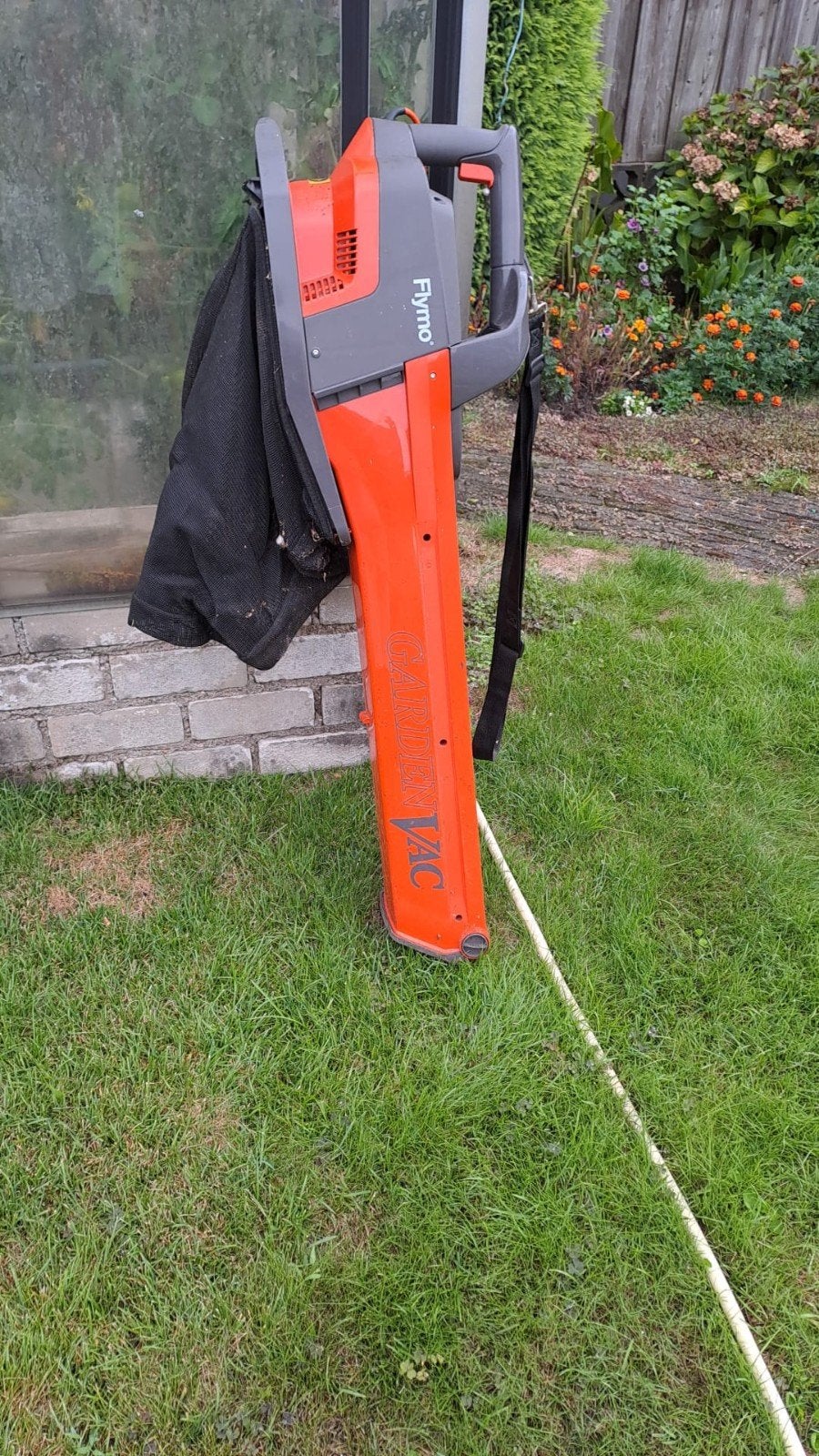 Flymo GardenVac 3 in 1 Bladblazer/Bladzuiger, Ophalen, Gebruikt, Met opvangzak, Handgedragen