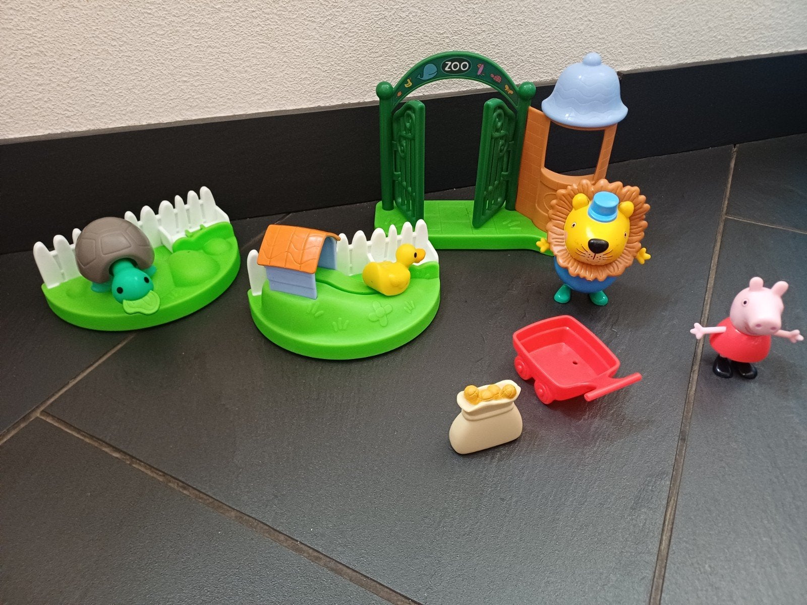 Peppa Pig Zoo Speelset - Compleet en Netjes, Ophalen of Verzenden, Gebruikt, Jongen of Meisje