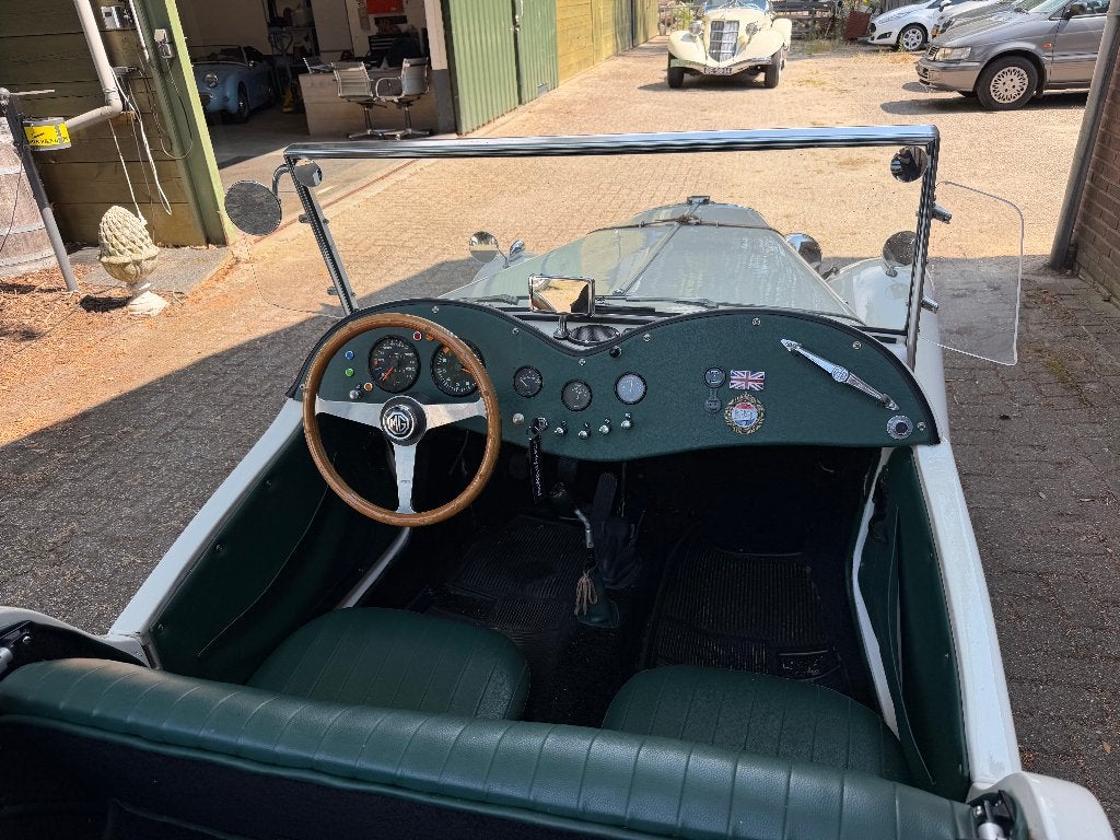 Daytona MiGi Cabriolet MG TD Volledig Gerestaureerd 1965, foto 6