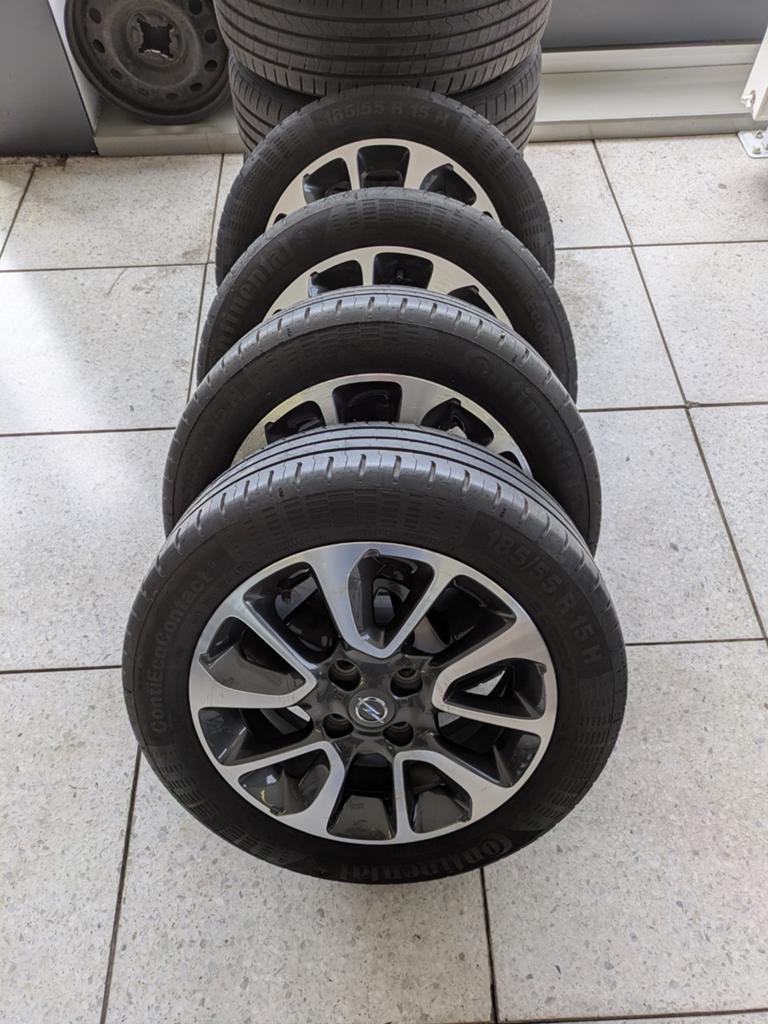 Opel Karl zomerbanden - 4x100 - Continental 185/55R15, Auto-onderdelen, Banden en Velgen, Ophalen, 15 inch, 185 mm, Zomerbanden
