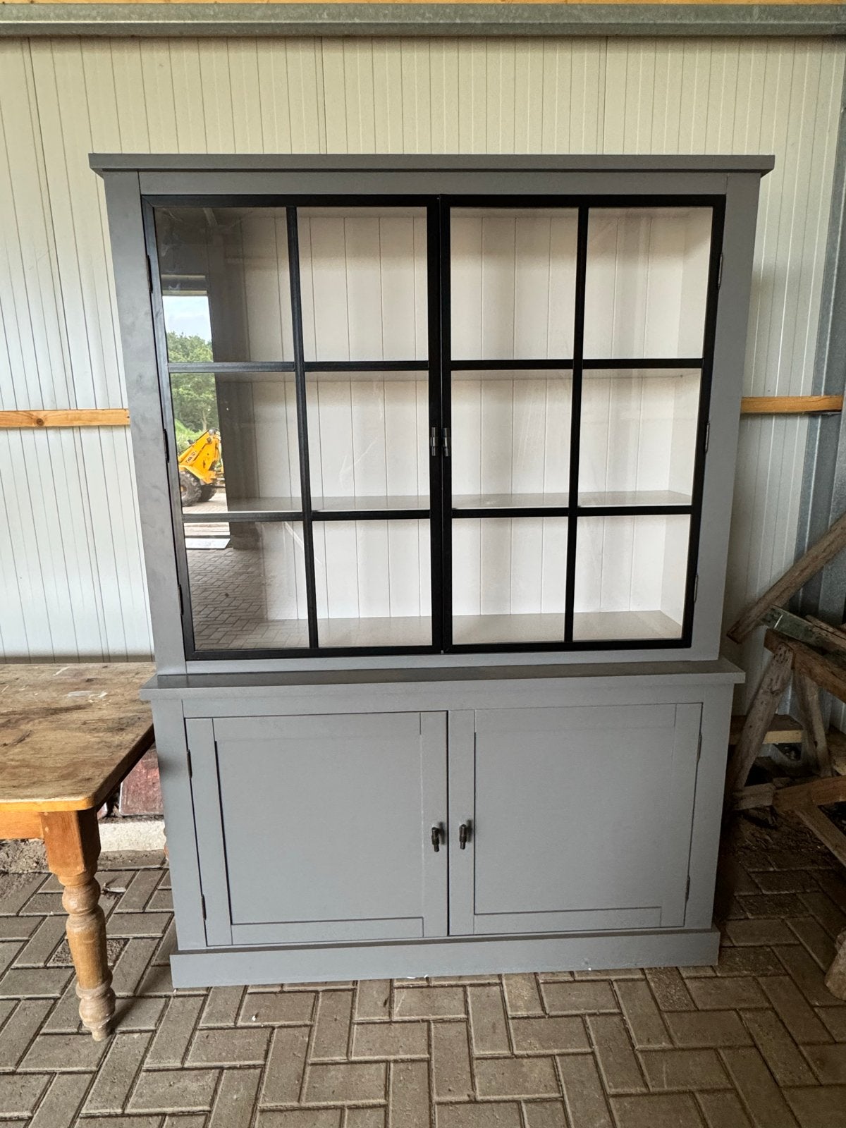 Stijlvolle grijze buffetkast Richmond interior, Huis en Inrichting, Ophalen, Gebruikt, 100 tot 150 cm, 150 tot 200 cm