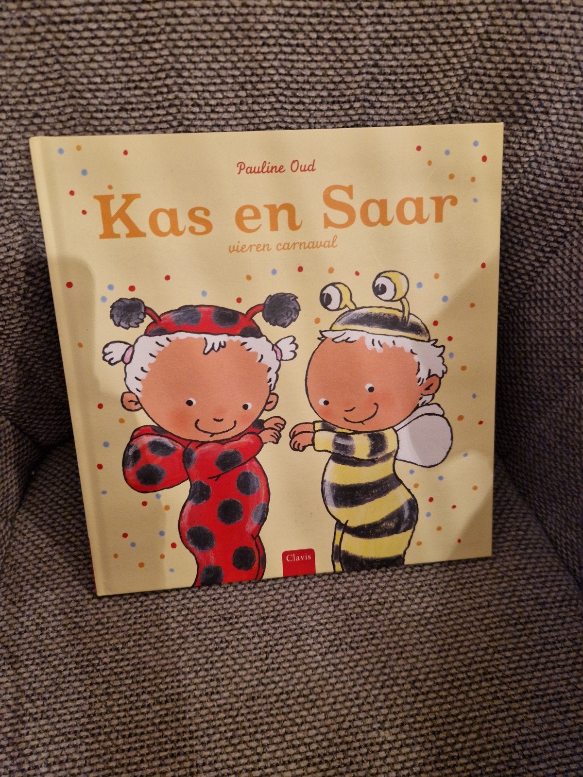 Kas en Saar vieren carnaval - Pauline Oud (Prentenboek), Ophalen of Verzenden