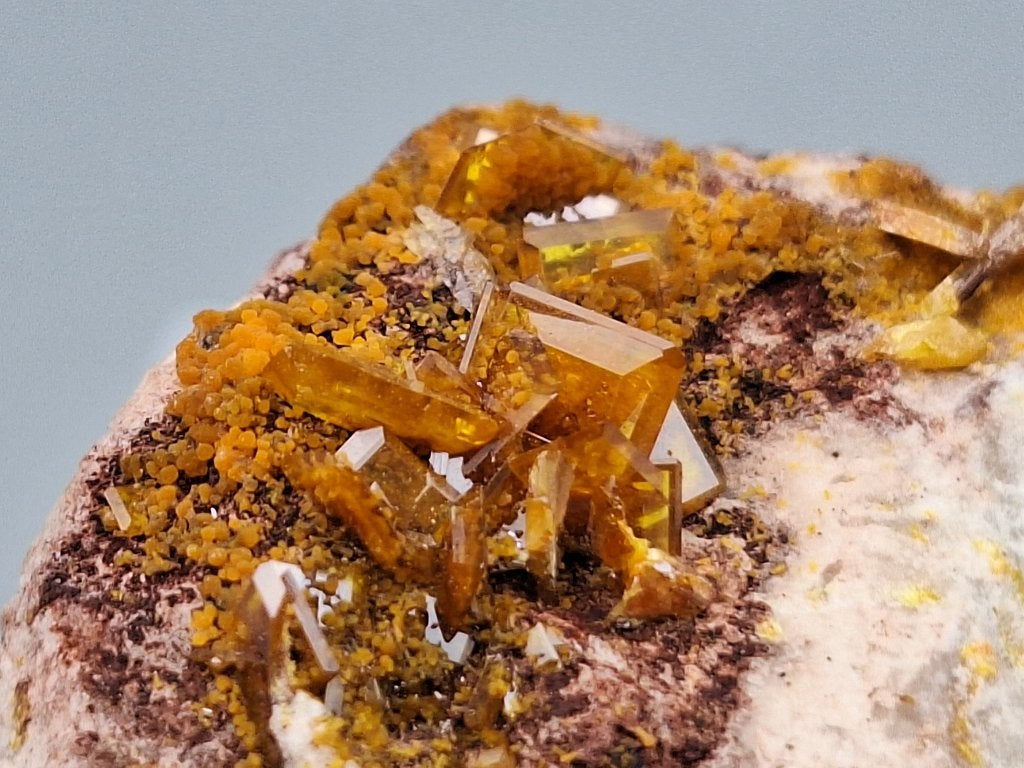 Wulfeniet - Rowley Mine, Arizona, USA, Verzamelen, Ophalen of Verzenden, Mineraal