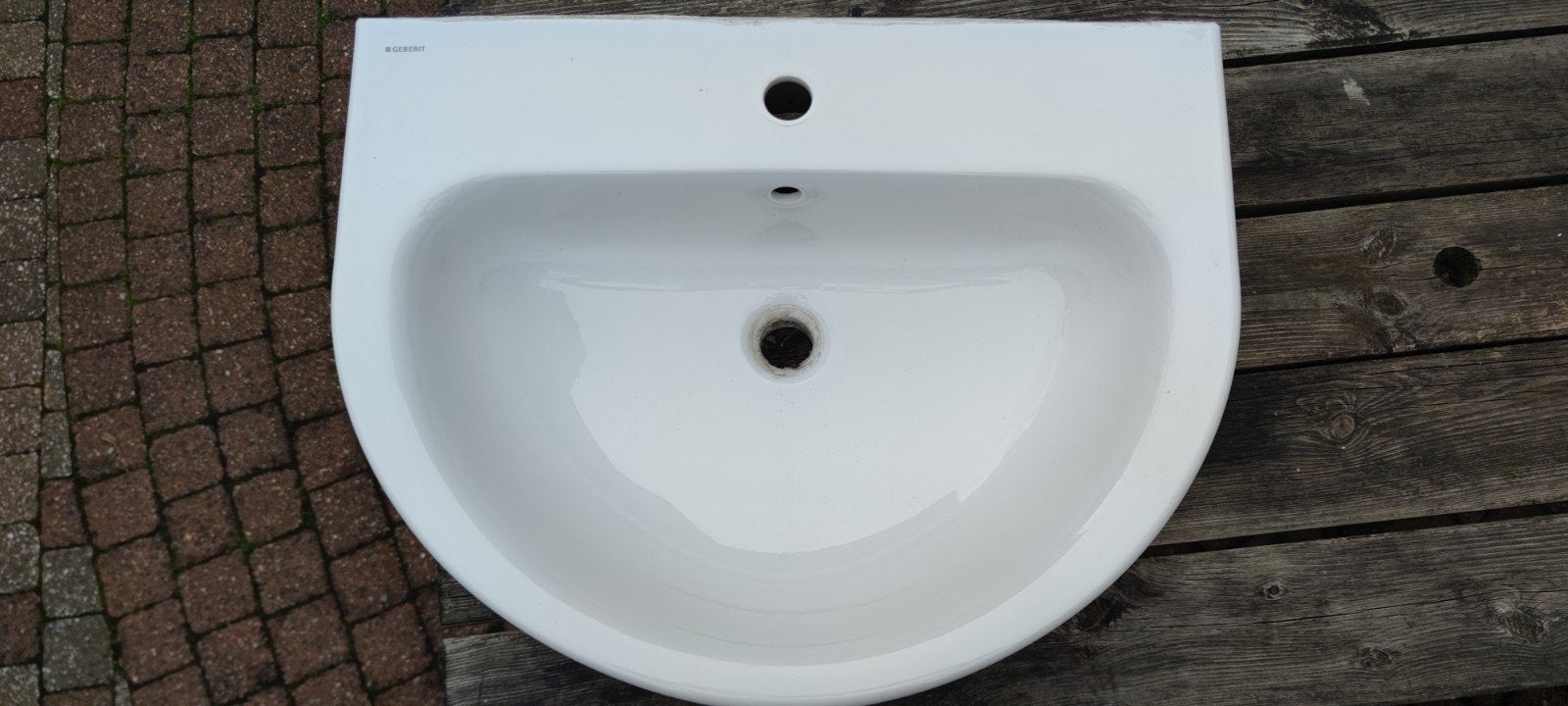 Geberit wastafel 65 cm., Huis en Inrichting, Ophalen of Verzenden