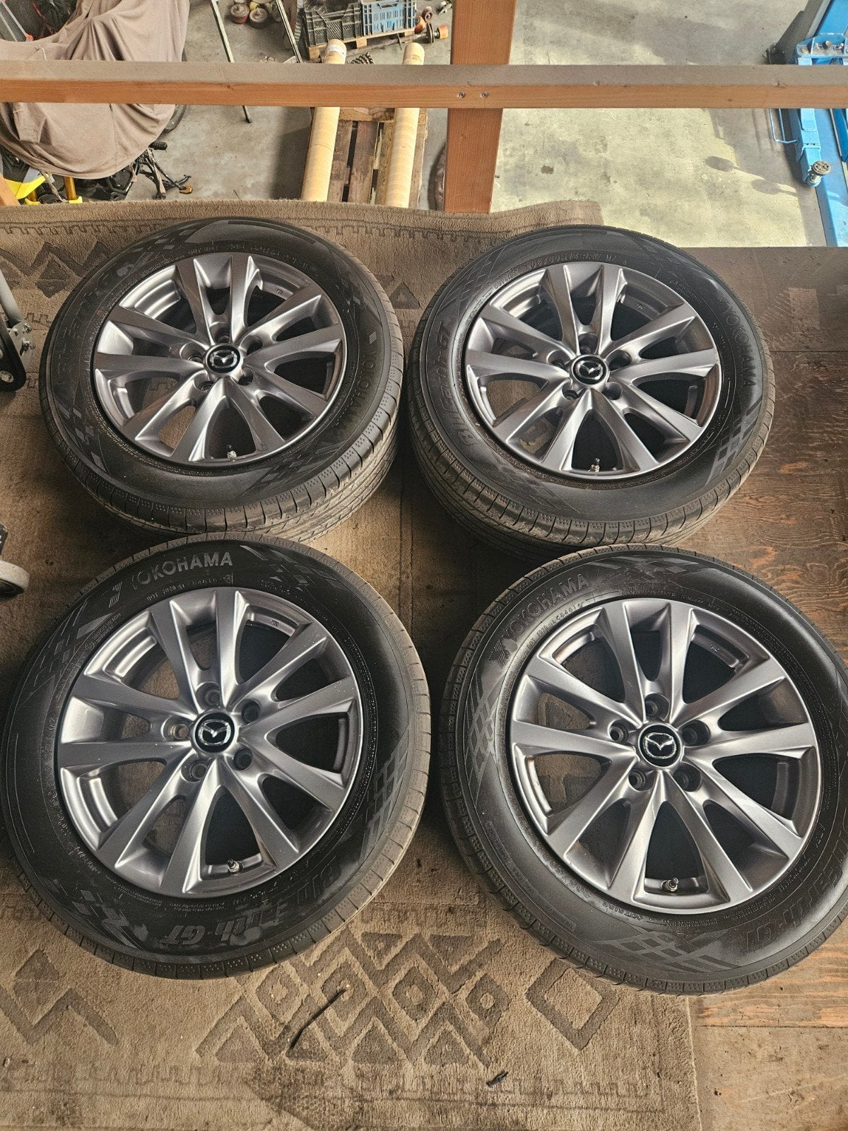 Mazda 3 velgen - 205/60R16 (2x 3mm, 2x 1.8mm), Auto-onderdelen, Banden en Velgen, 16 inch, Banden en Velgen, Zomerbanden, 205 mm