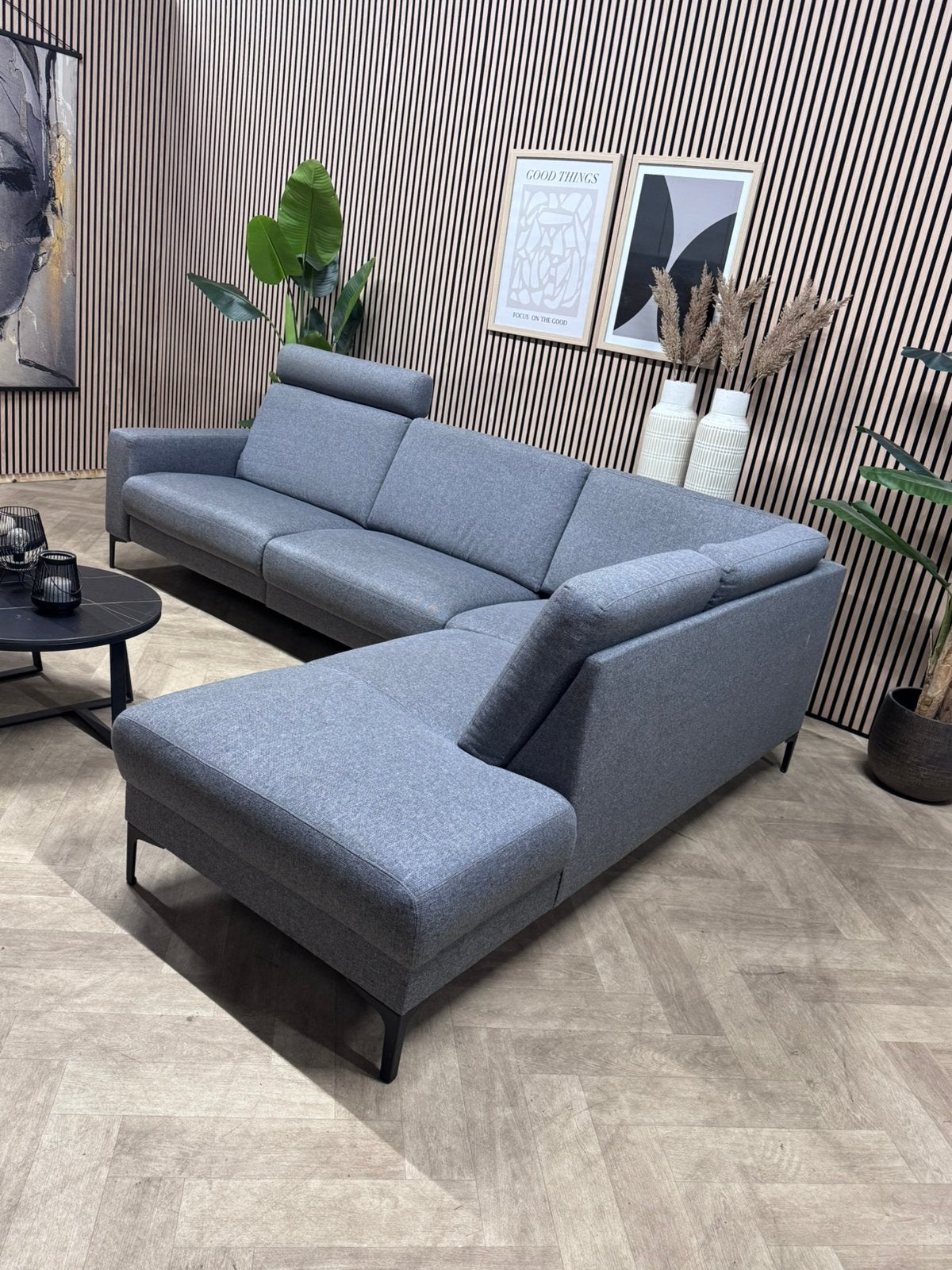 Goossens Hoekbank Dallas Elektrisch - Grijs - 290 x 210, Huis en Inrichting, 250 tot 300 cm, -, Goossens hoekbank dallas stof elektrisch lounge tijdloos