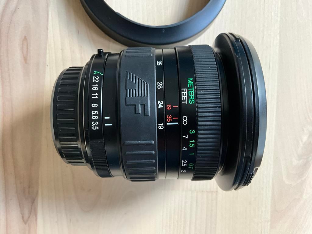 Cosina 19-35mm AF Zoom F3.5-4.5 MC Lens, Ophalen, Zo goed als nieuw, Groothoeklens, Zoom