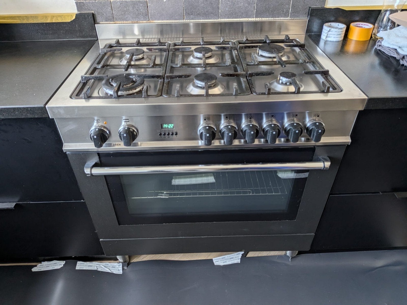 In prijs verlaagd! Prachtig 90 cm gasfornuis – 6 pits + grot, Ophalen of Verzenden