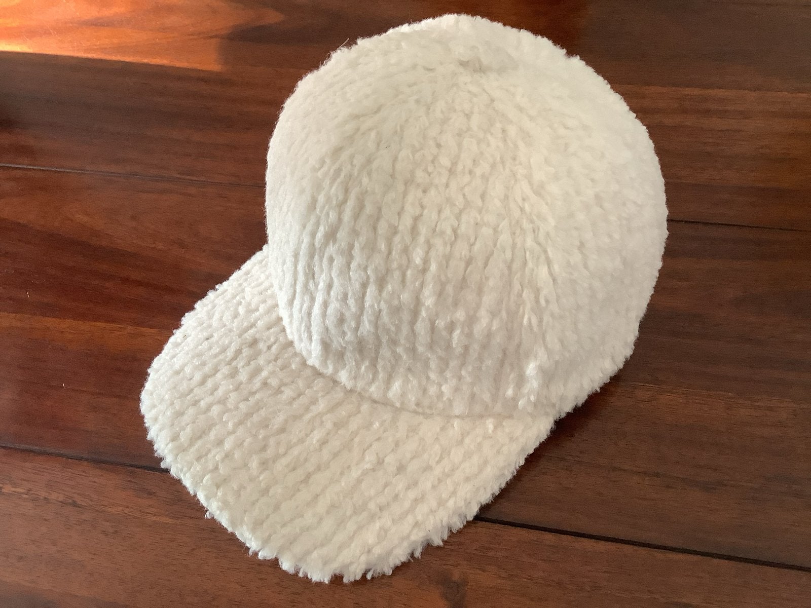 Witte verstelbare pet., Kleding | Dames, Verzenden, Nieuw, One size fits all, Pet