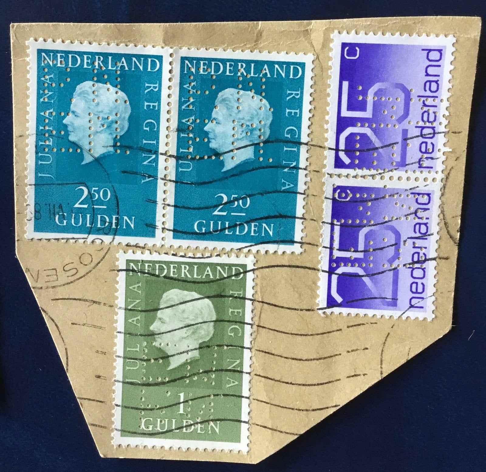 Perfins Nederland kavel per 90, Ophalen of Verzenden, Na 1940, Gestempeld