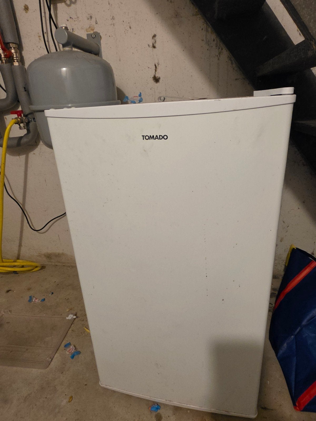 Tomado vriezer - Compact en efficiënt, 85 tot 120 cm, Gebruikt, 75 tot 100 liter, Met aparte vriezer