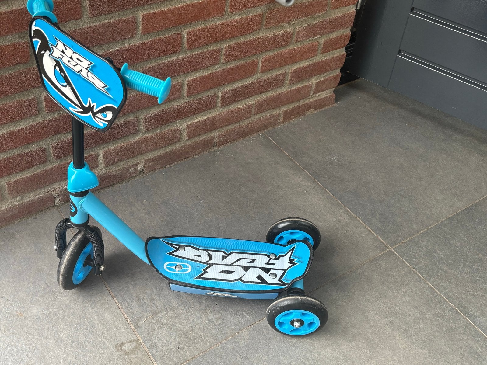 Kinderstep No Fear - Blauw, Fietsen en Brommers, Ophalen of Verzenden, Gebruikt, Gewone step