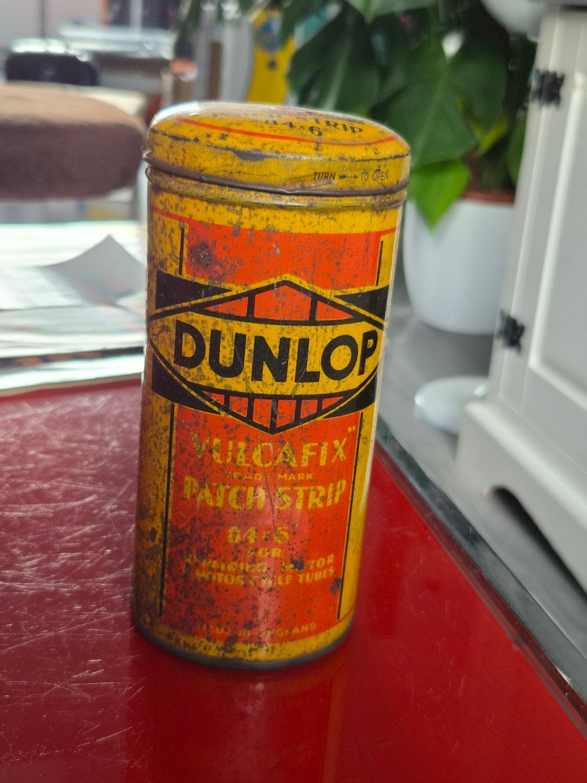 Dunlop Patch Strip 84 x 6 Vulcafix 50's repair, Ophalen of Verzenden, Gebruikt, Reclamebord