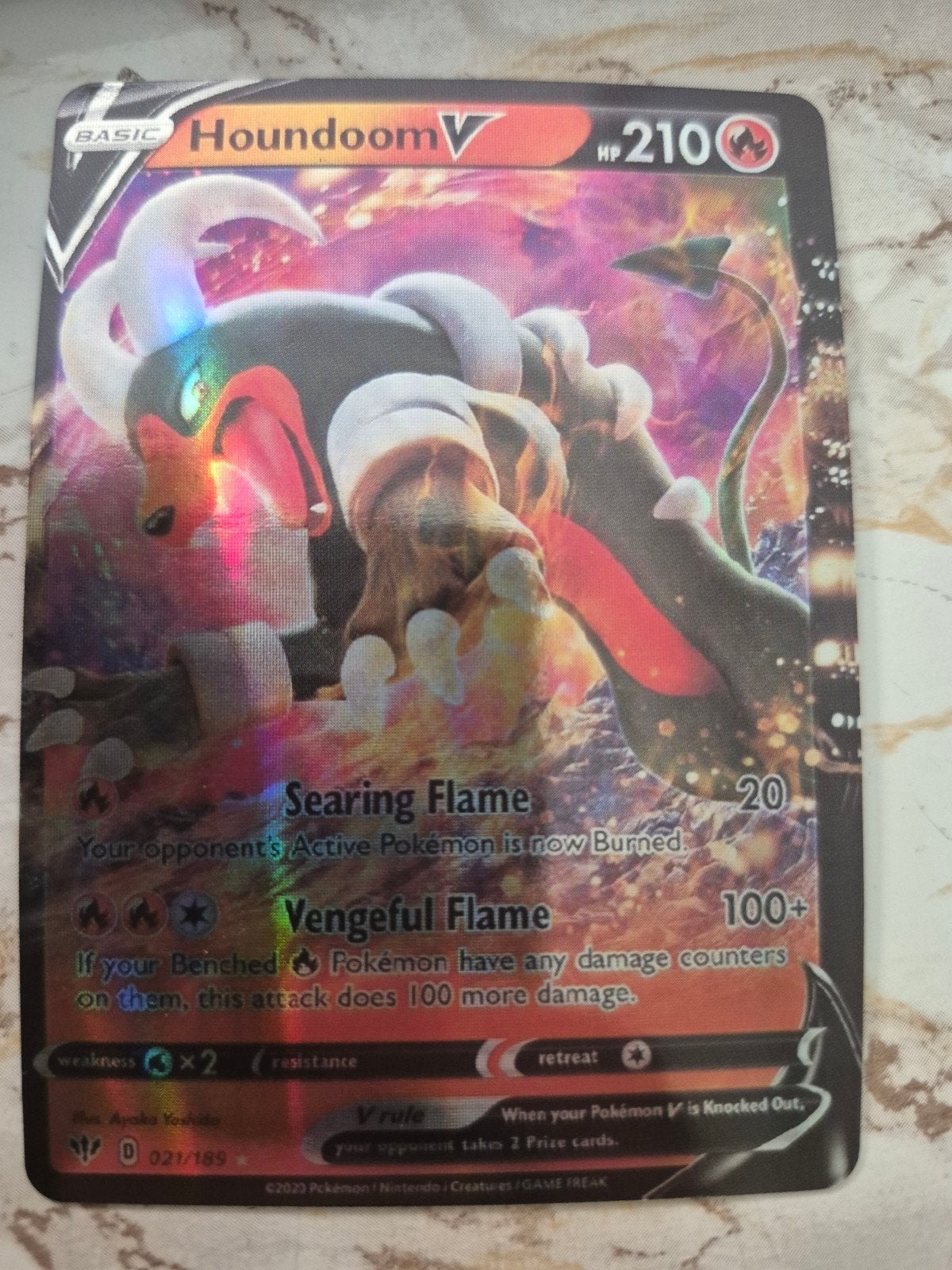 Pokémon Kaart Houndoom V (021/189) - Foil, Ophalen of Verzenden, Zo goed als nieuw, Losse kaart, Foil