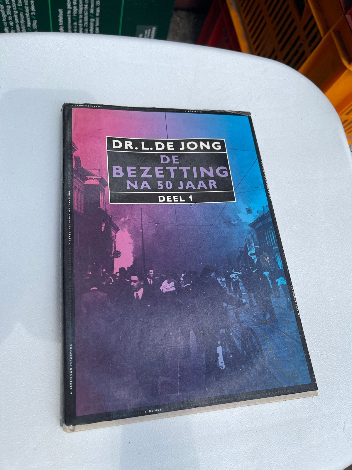 Dr. L. de Jong - De Bezetting Na 50 Jaar Deel 1, Ophalen of Verzenden, 20e eeuw of later, Gelezen