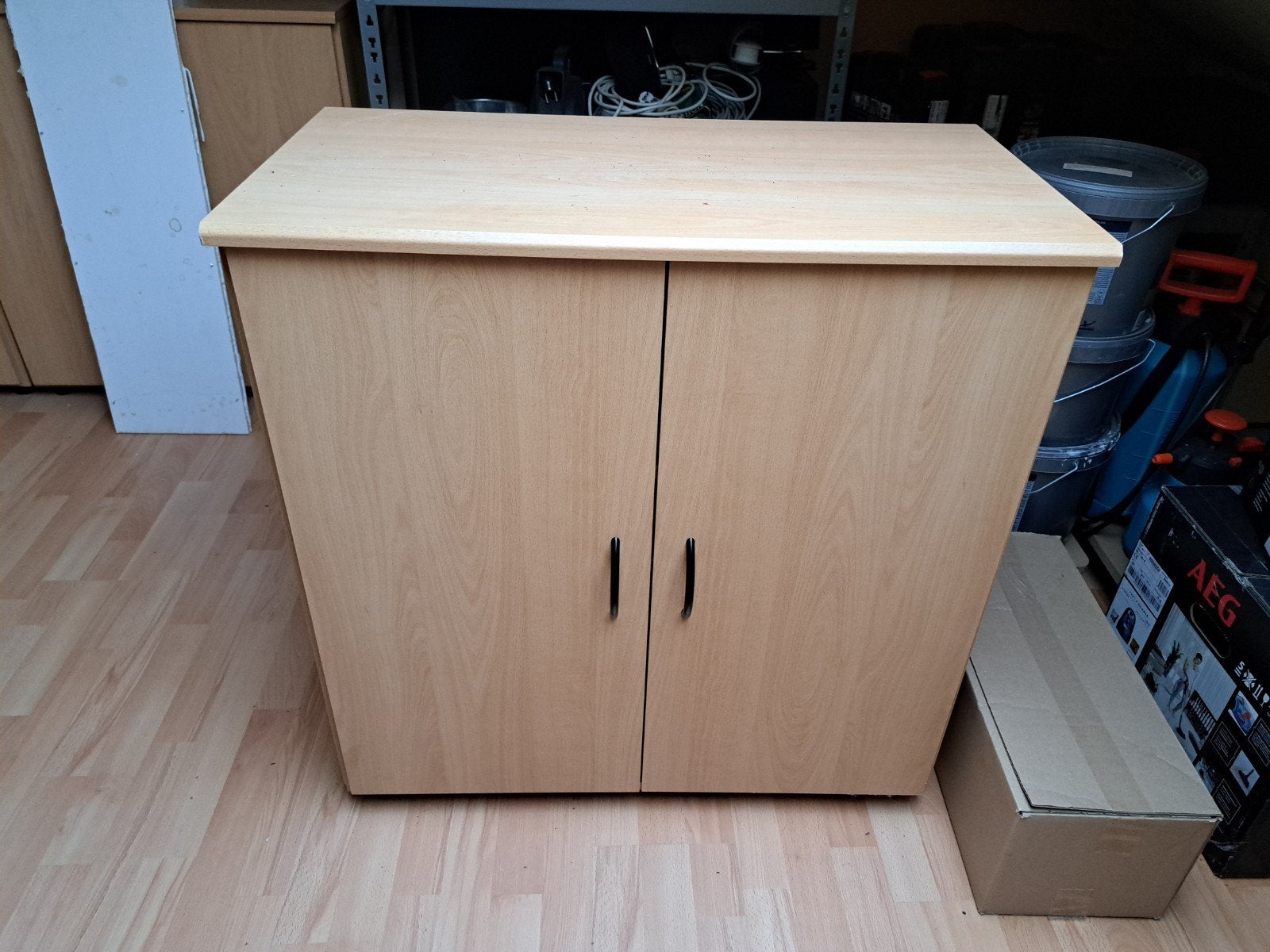 beuken kast met 2 planken en 2 deuren meerdere beschikbaar, Ophalen, Zo goed als nieuw