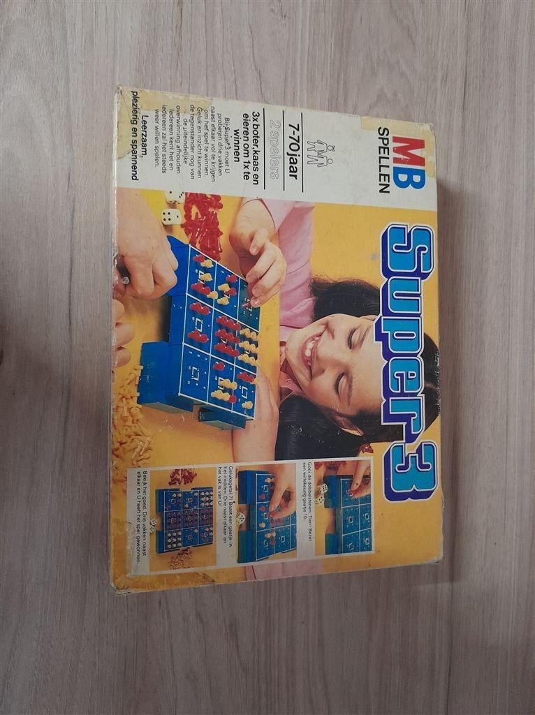 Super 3 - s1765, Hobby en Vrije tijd, Gezelschapsspellen | Bordspellen, Verzenden, Zo goed als nieuw