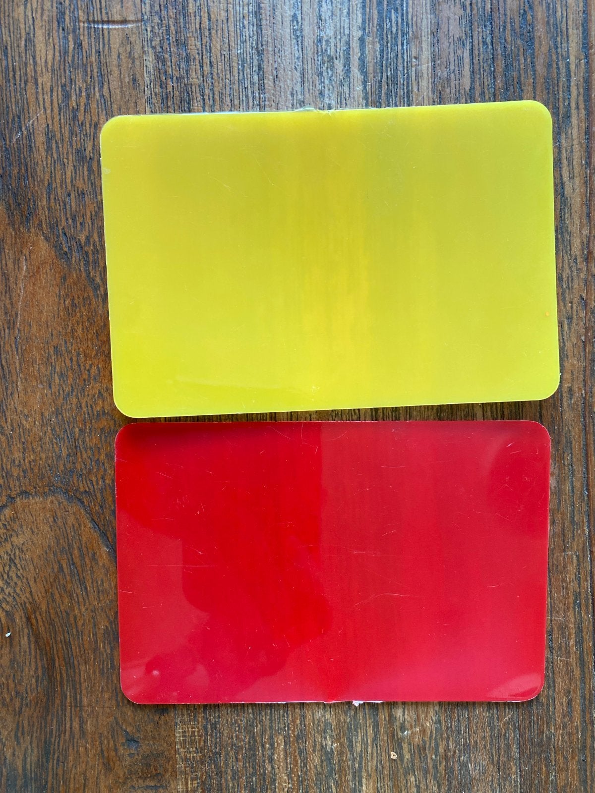 Scheidsrechter kaarten geel en rood, Maat XL, Ophalen of Verzenden, Gebruikt, Clubaccessoires