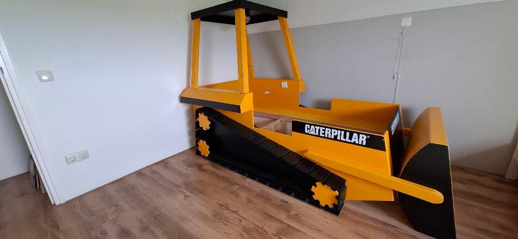 Bulldozer-bed ,  caterpillar , met verlichting, Ophalen, Zo goed als nieuw, 180 cm of meer, 85 tot 100 cm